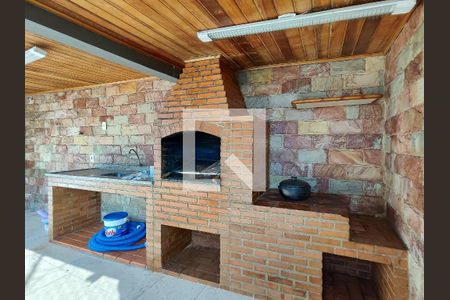 Casa de condomínio à venda com 150m², 4 quartos e 2 vagasChurrasqueira