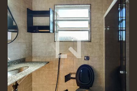 Casa de condomínio à venda com 150m², 4 quartos e 2 vagasBanheiro Corredor