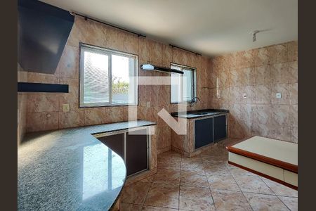 Casa de condomínio à venda com 150m², 4 quartos e 2 vagasCozinha