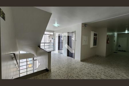 Escada de apartamento para alugar com 1 quarto, 25m² em Boqueirão, Santos