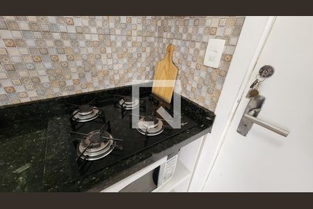Detalhe da cozinha de apartamento para alugar com 1 quarto, 25m² em Boqueirão, Santos