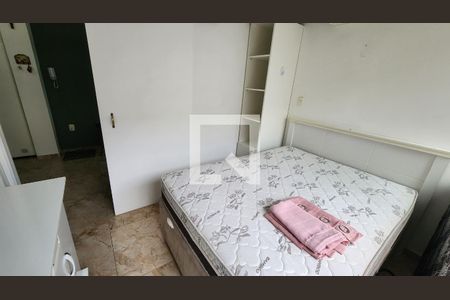 Quarto de apartamento para alugar com 1 quarto, 25m² em Boqueirão, Santos