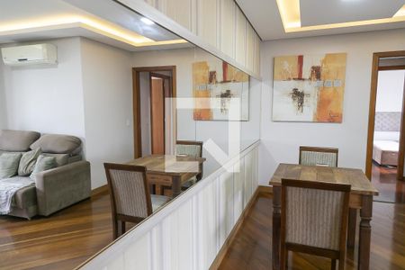 Sala de apartamento à venda com 2 quartos, 77m² em Rio Branco, Porto Alegre