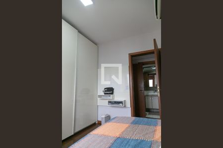 Apartamento à venda com 77m², 2 quartos e 1 vagaQuarto 1