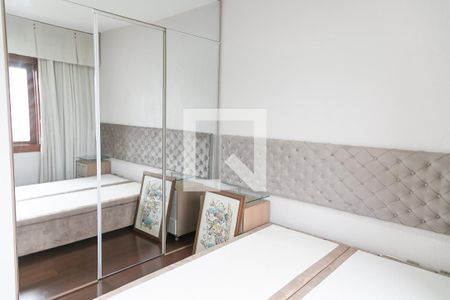 Apartamento à venda com 77m², 2 quartos e 1 vagaQuarto 2