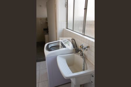 Apartamento à venda com 119m², 4 quartos e sem vagaÁREA DE SERVIÇO