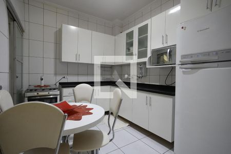 Apartamento à venda com 86m², 2 quartos e sem vagaCozinha