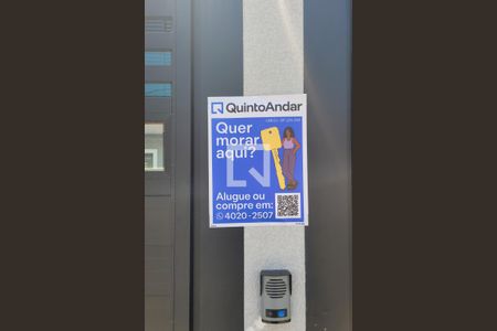 Casa à venda com 76m², 2 quartos e 1 vaga Casa à venda com 76m², 2 quartos e 1 vagaFachada