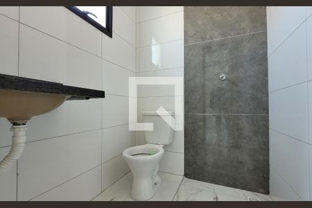 Casa à venda com 76m², 2 quartos e 1 vaga Casa à venda com 76m², 2 quartos e 1 vagaBanheiro da suíte 2