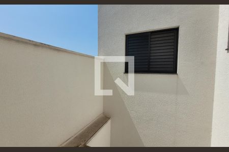 Casa à venda com 76m², 2 quartos e 1 vaga Casa à venda com 76m², 2 quartos e 1 vagaVista