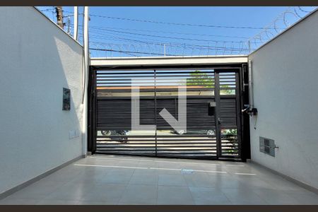 Casa à venda com 76m², 2 quartos e 1 vaga Casa à venda com 76m², 2 quartos e 1 vagaGaragem