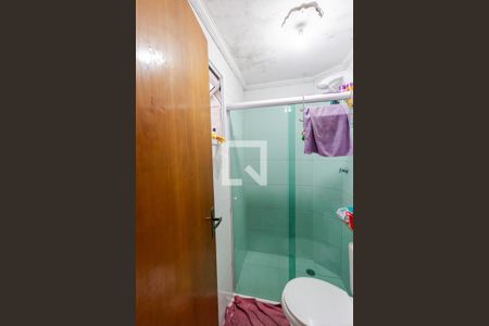 Banheiro de apartamento à venda com 2 quartos, 50m² em Parque das Nações, Santo André