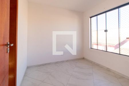 Suíte de casa de condomínio à venda com 2 quartos, 46m² em Alto Boqueirão, Curitiba