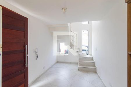 Casa de condomínio à venda com 46m², 2 quartos e 2 vagas Casa de condomínio à venda com 46m², 2 quartos e 2 vagasSala/Cozinha
