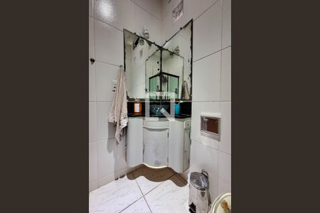 Apartamento para alugar com 230m², 4 quartos e sem vaga Apartamento para alugar com 230m², 4 quartos e sem vagaBanheiro