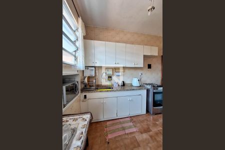 Apartamento para alugar com 230m², 4 quartos e sem vaga Apartamento para alugar com 230m², 4 quartos e sem vagaCozinha