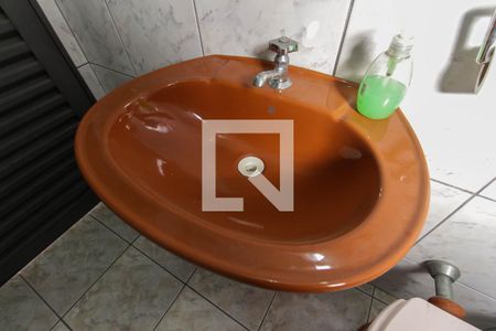 Casa à venda com 120m², 3 quartos e 2 vagas Casa à venda com 120m², 3 quartos e 2 vagasBanheiro de serviço