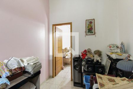 Casa à venda com 120m², 3 quartos e 2 vagas Casa à venda com 120m², 3 quartos e 2 vagasHall