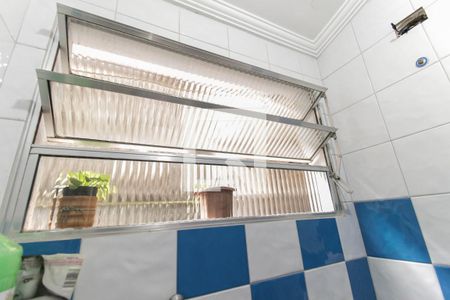 Casa à venda com 120m², 3 quartos e 2 vagas Casa à venda com 120m², 3 quartos e 2 vagasBanheiro