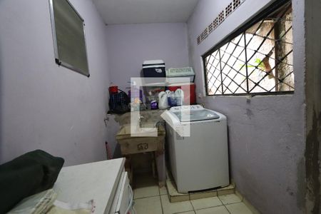 Casa à venda com 170m², 3 quartos e 2 vagasLavanderia