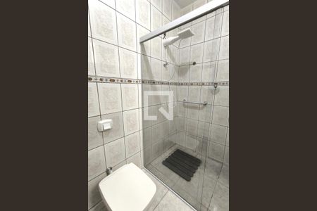 Casa à venda com 184m², 3 quartos e 3 vagasBanheiro 2