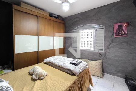 Casa à venda com 184m², 3 quartos e 3 vagasQuarto 3