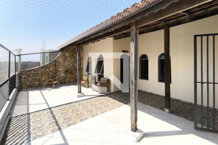 Casa à venda com 184m², 3 quartos e 3 vagasVaranda