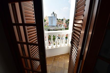 Apartamento à venda com 200m², 3 quartos e 3 vagasQuarto 1 - Sacada