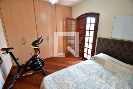 Apartamento à venda com 200m², 3 quartos e 3 vagasQuarto 2