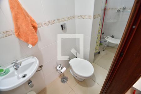 Apartamento à venda com 200m², 3 quartos e 3 vagasBanheiro de Serviço