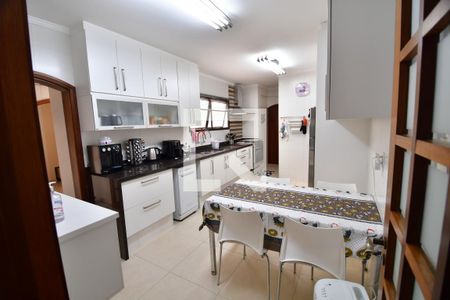 Apartamento à venda com 200m², 3 quartos e 3 vagasCozinha
