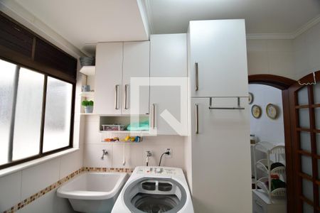 Apartamento à venda com 200m², 3 quartos e 3 vagasÁrea de Serviço - Armário