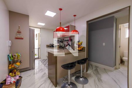 Apartamento à venda com 261m², 3 quartos e 3 vagas Apartamento à venda com 261m², 3 quartos e 3 vagasCozinha