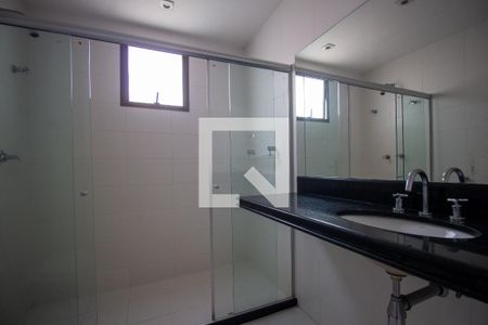 Apartamento para alugar com 200m², 3 quartos e 2 vagasBanheiro da Suíte 2