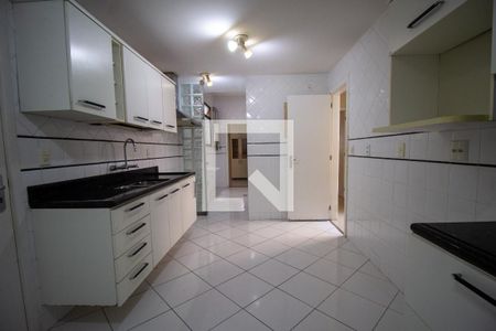 Apartamento para alugar com 200m², 3 quartos e 2 vagasCozinha e Área de Serviço