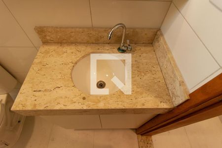 Apartamento para alugar com 63m², 2 quartos e sem vaga Apartamento para alugar com 63m², 2 quartos e sem vagaBanheiro