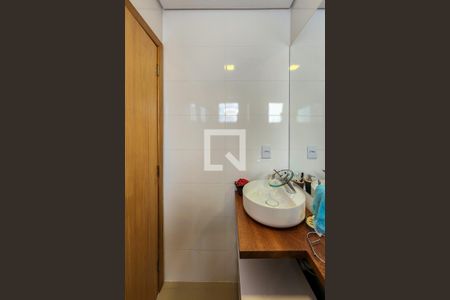 Apartamento à venda com 63m², 2 quartos e 2 vagasBanheiro da Suíte 