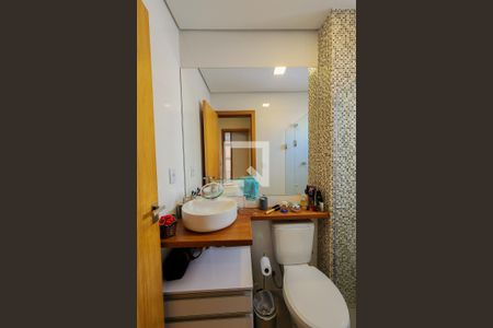 Apartamento à venda com 63m², 2 quartos e 2 vagasBanheiro da Suíte 