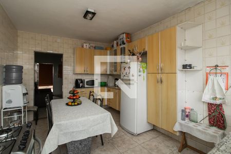 Casa à venda com 250m², 3 quartos e 3 vagas Casa à venda com 250m², 3 quartos e 3 vagasCozinha