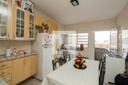 Casa à venda com 250m², 3 quartos e 3 vagas Casa à venda com 250m², 3 quartos e 3 vagasCozinha