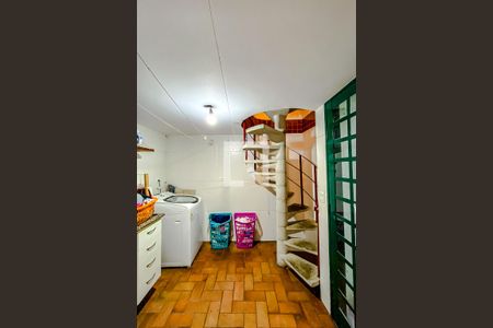 Casa à venda com 137m², 3 quartos e 1 vagaÁrea de Serviço