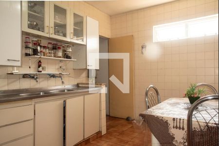 Casa à venda com 250m², 4 quartos e 3 vagasCozinha