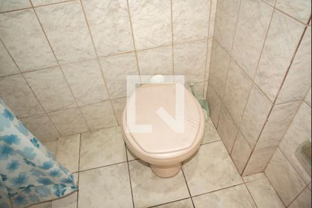 Casa à venda com 250m², 4 quartos e 3 vagasBanheiro de Serviço