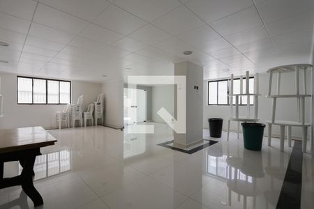 Apartamento à venda com 60m², 2 quartos e 1 vaga Apartamento à venda com 60m², 2 quartos e 1 vagaÁrea comum - Salão de festas