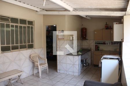 Casa à venda com 360m², 3 quartos e 2 vagasCozinha e Área de Serviço