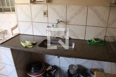 Casa à venda com 360m², 3 quartos e 2 vagasCozinha e Área de Serviço