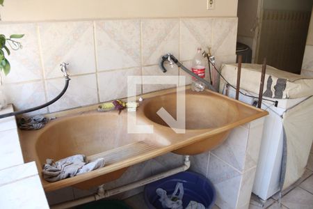 Casa à venda com 360m², 3 quartos e 2 vagasCozinha e Área de Serviço