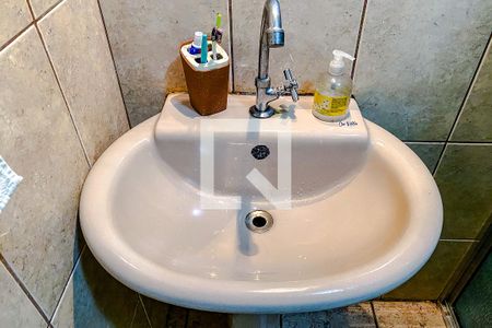 Casa à venda com 102m², 4 quartos e sem vagaBanheiro