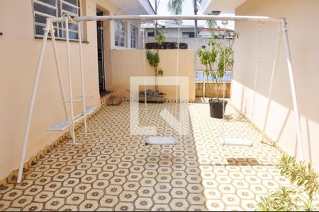 Casa à venda com 570m², 4 quartos e 6 vagasQuintal