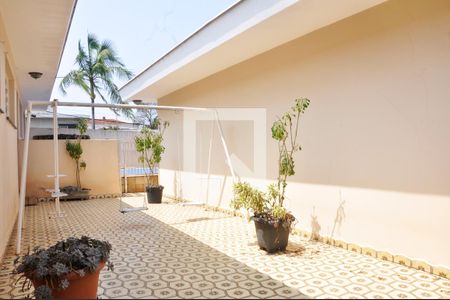 Casa à venda com 570m², 4 quartos e 6 vagasQuintal